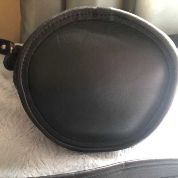 Vintage Coach Maggie 9019 Black Duffle Crossbody Purse - Picture 6 of 15